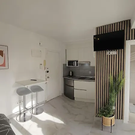 Congreso Sunset Terrace. With Sunny Terrace And Sea Views. Apartment Torremolinos